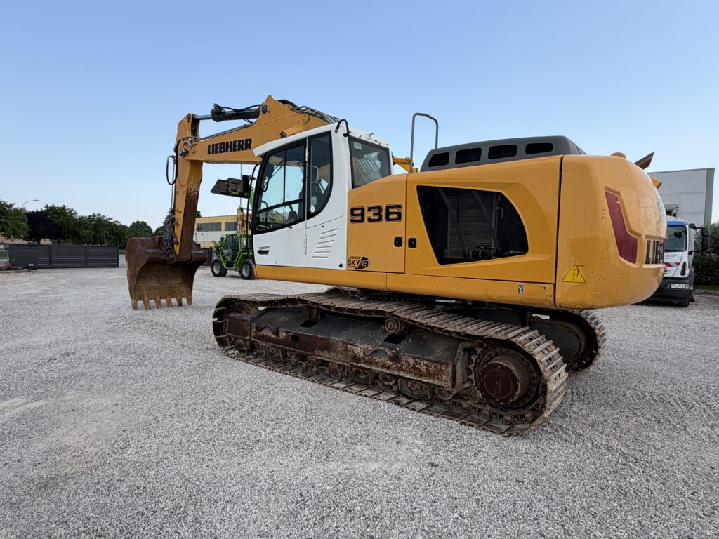 LIEBHERR R936 NLC