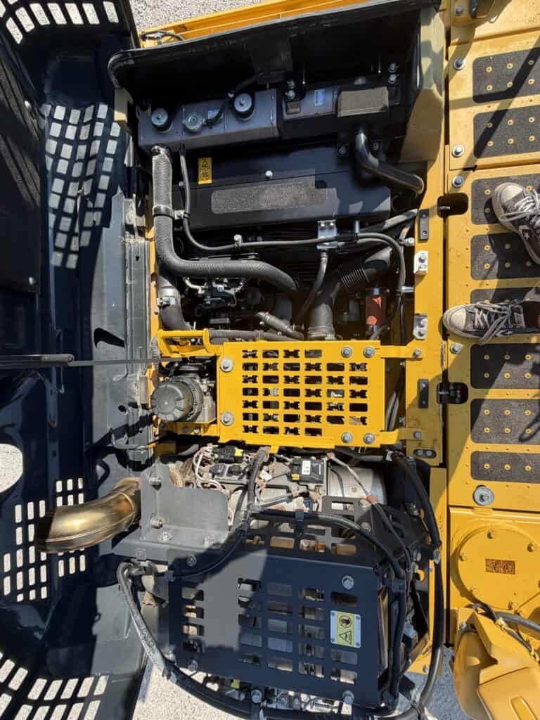 KOMATSU PC210-11E0