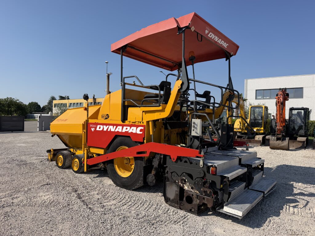 DYNAPAC F121-4W