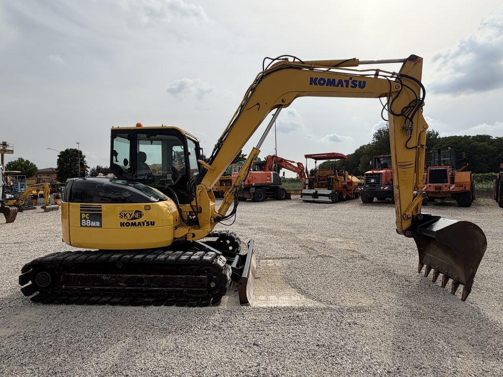 KOMATSU PC 88 MR-6