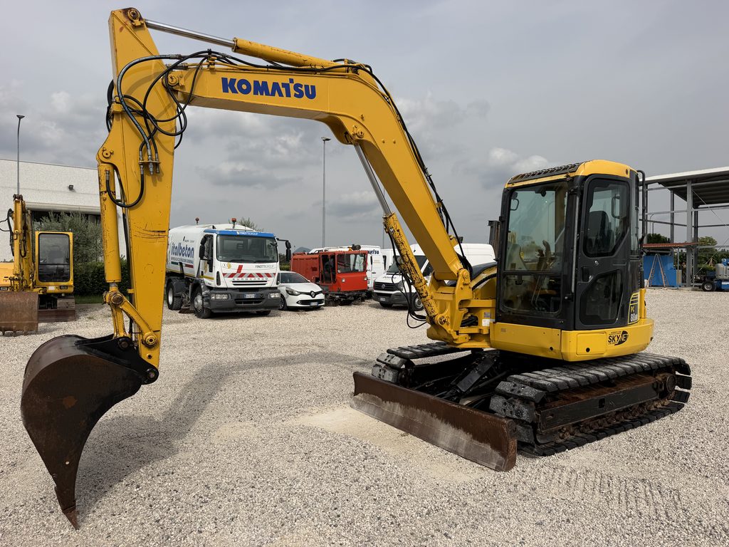 KOMATSU PC 88 MR-6